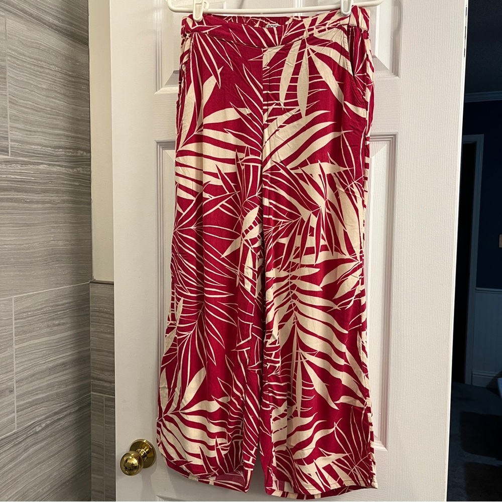 Roxy Wide Leg Pants size M